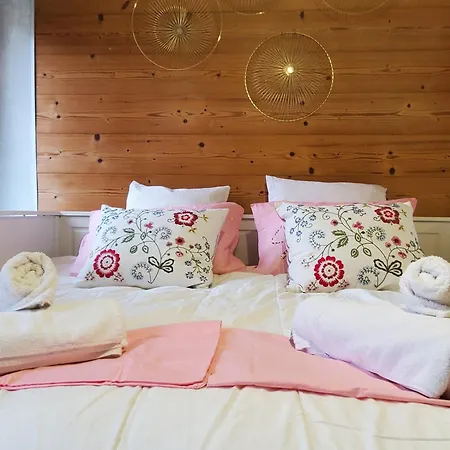 Independante Confort Avec Douche Et Wc Prives